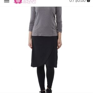 NWT Snoga Faux Wrap Ankle athletic skirt
